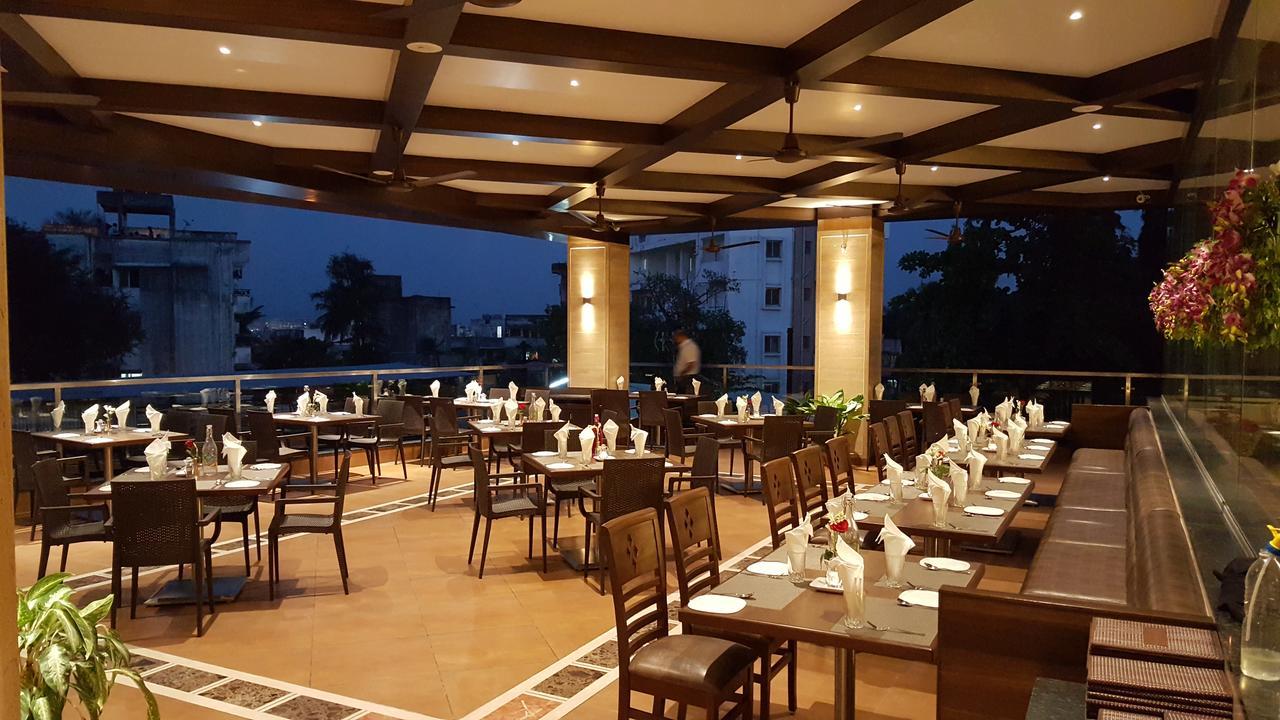 Hotel Ayodhya Kolhapur Exterior foto